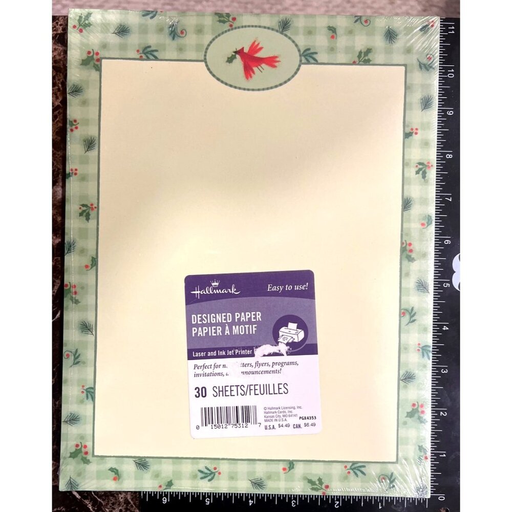 Hallmark Holiday Stationary 30 Sheets Cardinal & Holly Design 36-049-3278